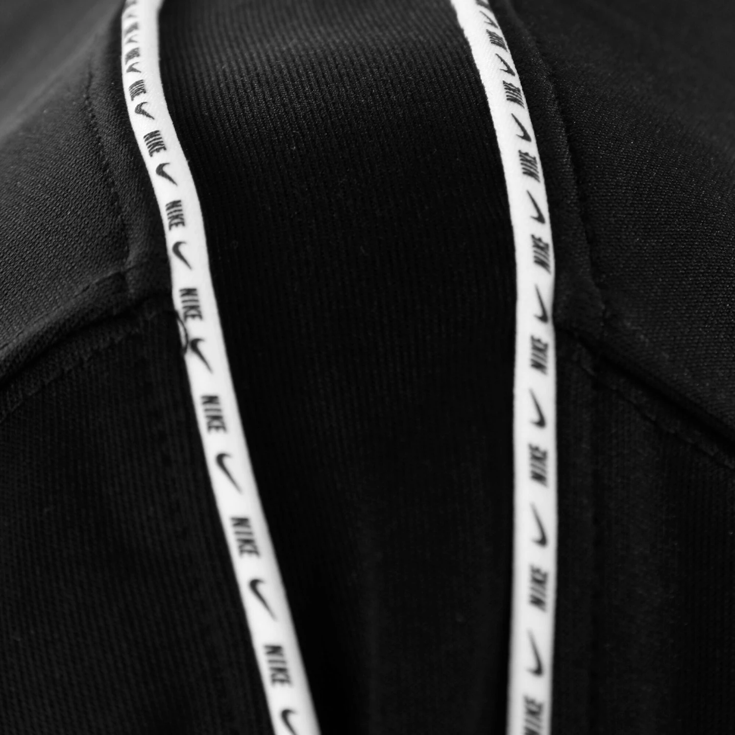 Nike Sportswear Repeat Crew Long Sleeve Men - Black, White 5 Nike Sportswear Repeat Crew Long Sleeve Men - Black, White - Image 3